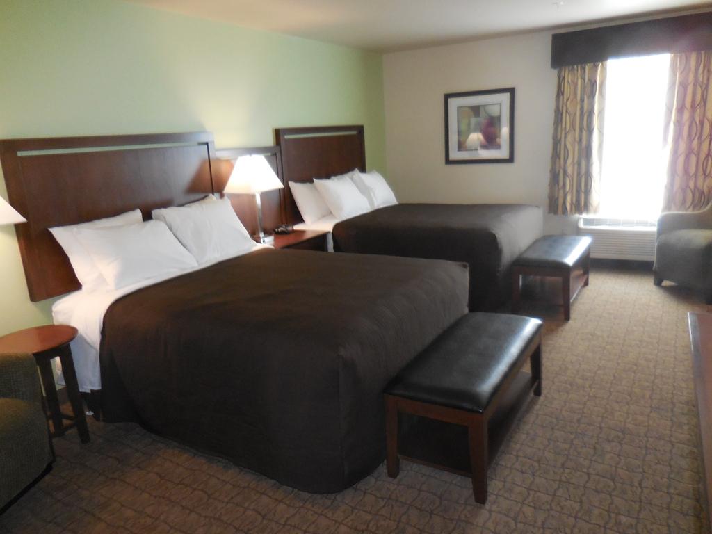 Ledgestone Hotel Elko Room photo