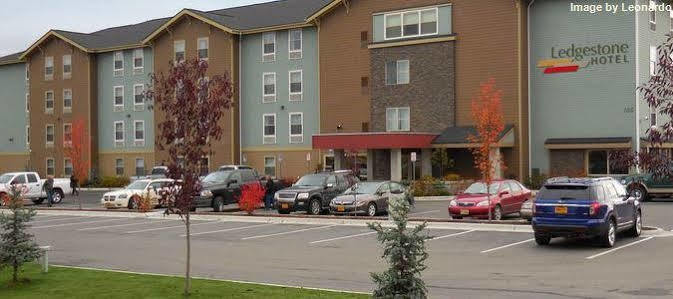 Ledgestone Hotel Elko Exterior photo